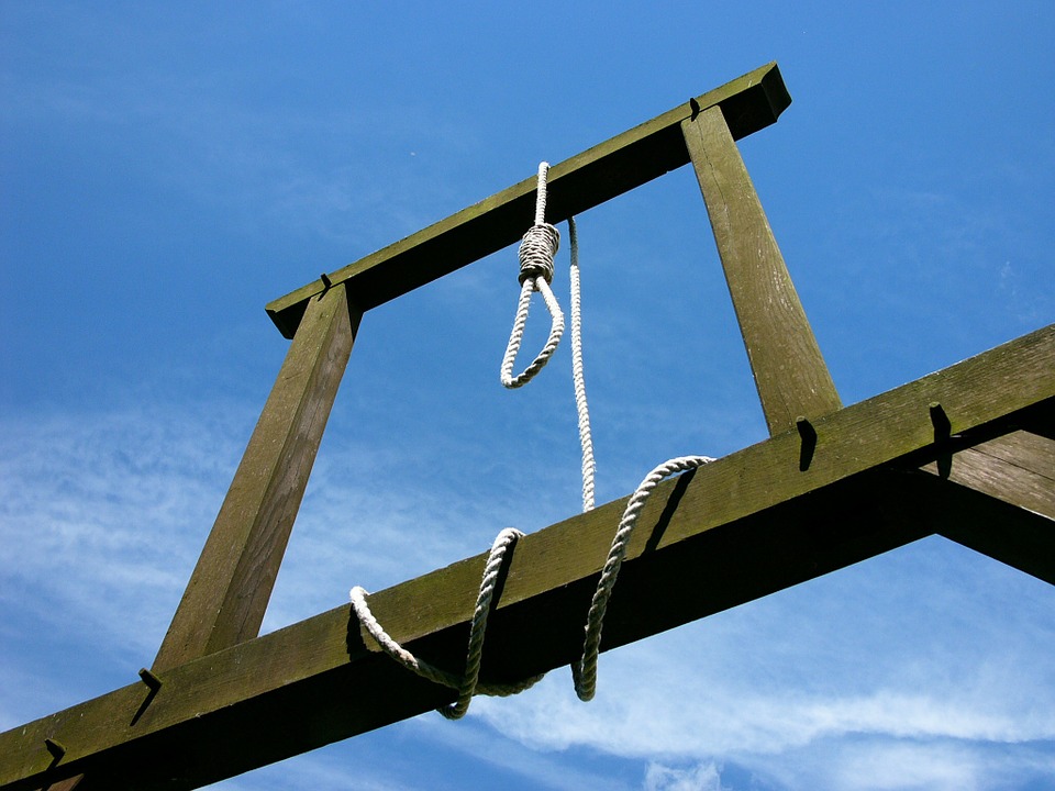 Анатолий Выборный прокомментировал инициативу отмены моратория на смертную казнь в России.